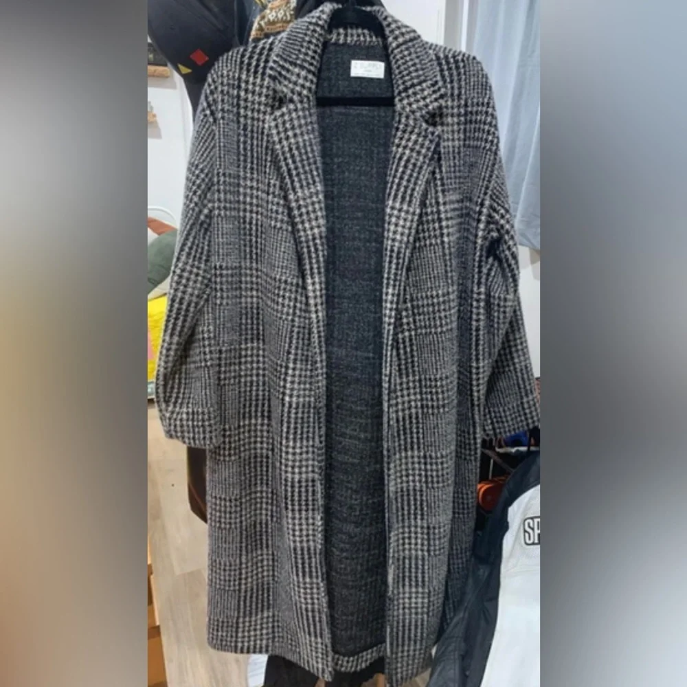 Z Supply Black and Gray Plaid Coat L - Picture 7 of 7